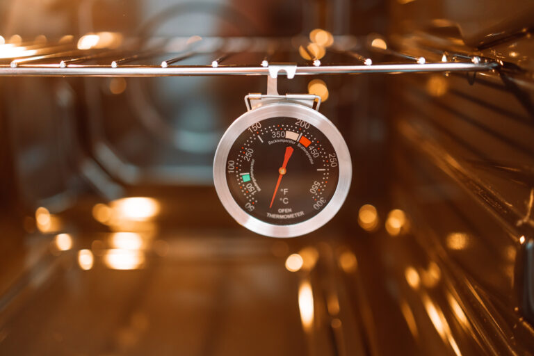 Oven temperature for cooking in a new gas oven